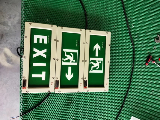 Kompaktowa, przeciwwybuchowa lampa awaryjna - czas świecenia 180 minut, CRI ≥70, możliwość dostosowania do stref zagrożenia wybuchem | Certyfikaty ATEX, IECEx, RoHS, CNEX, ISO9001