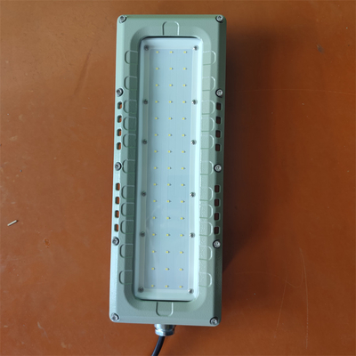 Światło liniowe o świetlnej odporności LED ATEX IEC RoHS IP66 WF2 klasy morskiej Aluminium 100lm/w 295v 80watt dla strefy 1,2,21,22