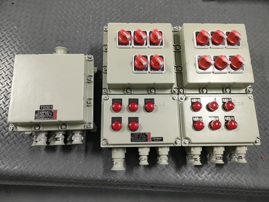 Niestandardowy panel sterowania elektrycznym IP66 ExD IIC T6 Gb Aluminiowy Wyrostowy Kabel Wieszący