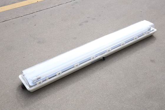 Wejścia rurowe G 3/4" Oświetlenie High Bay LED przeciwwybuchowe 2*18W do środowisk przemysłowych i niebezpiecznych