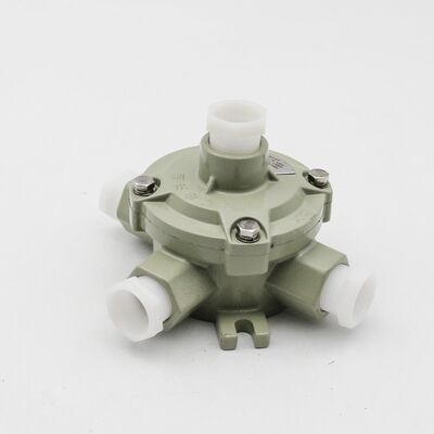 Kauczuk i stal nierdzewna Przewód elastyczny odporny na wybuch G M NPT Wysoce elastyczny nawinięty do ochrony przewodów elektrycznych