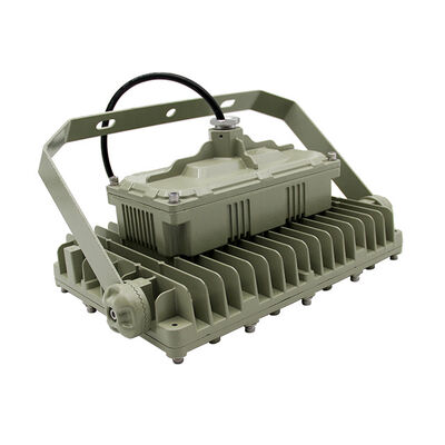 Konfigurowalne oświetlenie LED przeciwwybuchowe oferujące 16 godzin pracy awaryjnej, zaprojektowane do obszarów niebezpiecznych i zastosowań przemysłowych