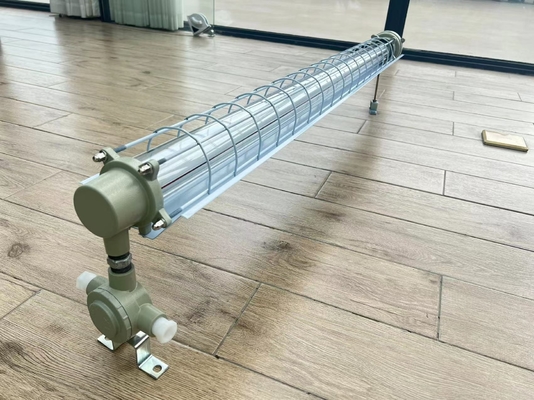 Gorąco sprzedawane wybuchoodporne światło liniowe 18-36W 1200mm wybuchoodporne światło fluorescencyjne o wysokiej odporności na korozję