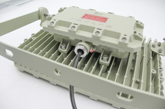 LEDUN-50-200W IP66 Lampa przeciwwybuchowa Atex dla strefy 1/2/21/22 Lampy przeciwwybuchowe Led Producent