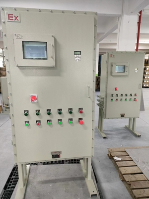 Certyfikowana skrzynka rozdzielcza oświetleniowa ATEX CNEX serii CXM Ex D E IIC, przeciwwybuchowa, ze stopniem ochrony IP66, trwała obudowa aluminiowa do stref zagrożonych wybuchem