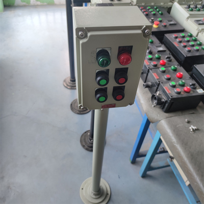 Panel sterujący skrzynką sterującą petrochemiczną z ATEX CNEX IP66 WF2 ochroną AC110/220/380/460V
