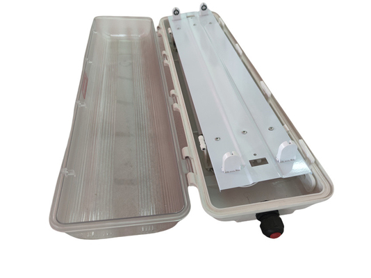 Przemysłowa lampa przeciwwybuchowa IP66 Liniowa lampa LED WF2 dla obszarów niebezpiecznych 100lm/w