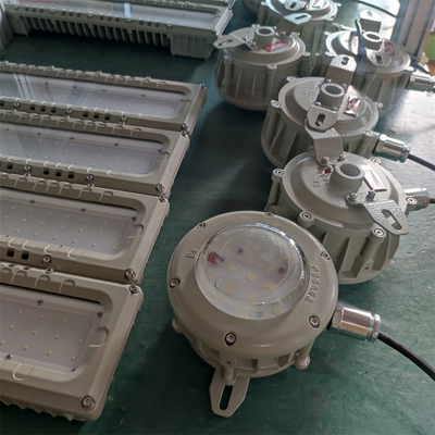 Światło liniowe ATEX IEC IP66 WF2 z przemysłowym aluminium LED