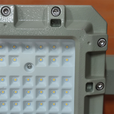 50-300W Oświetlacz LED przeciwwybuchowy do ekstremalnych warunków zasilany przez sterownik MEANWELL i CCT 3000/4000/5000/5700K