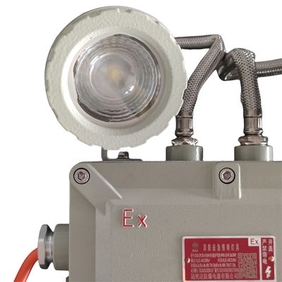 Przeciwwybuchowa, ognioodporna lampa awaryjna ze stopu aluminium, iskrobezpieczna do stref magazynowania paliwa lotniczego