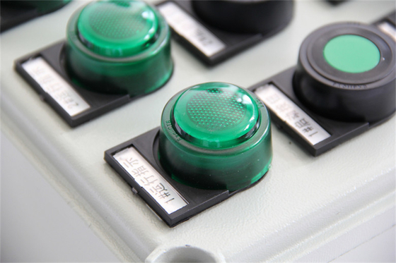 ATEX Panel kontrolny przemysłowy dla strefy niebezpiecznej1 Światło przeciwpłomień 10A AC220v