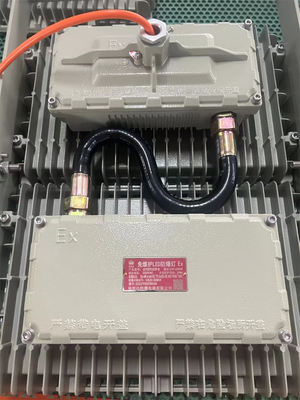 300-500 Watt Wypłynność przeciwpowodziowa Woda przeciw korozji 140lm/W 220v 380v