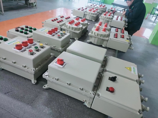 Ognioodporny panel elektryczny Panel sterujący IP66