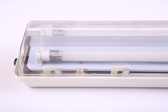 Przeciwwybuchowa świetlówka fluorescencyjna | Certyfikat ATEX/IECEx | Oprawa przeciwwybuchowa IP66 do stref naftowych, gazowych i chemicznych