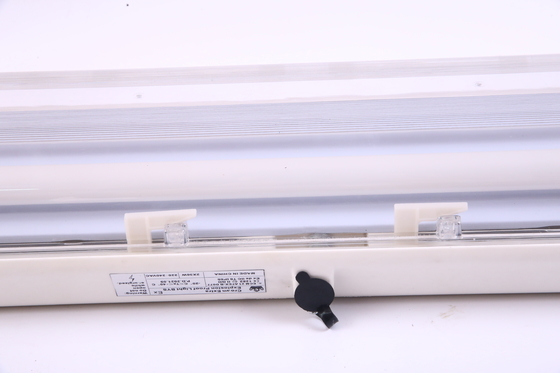 Przeciwwybuchowa świetlówka fluorescencyjna | Certyfikat ATEX/IECEx | Oprawa przeciwwybuchowa IP66 do stref naftowych, gazowych i chemicznych