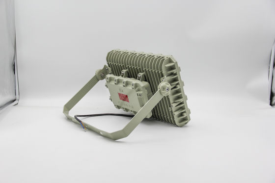 Światło przeciwwybuchowe. Nieprzepływowe, wodoodporne, energooszczędne.