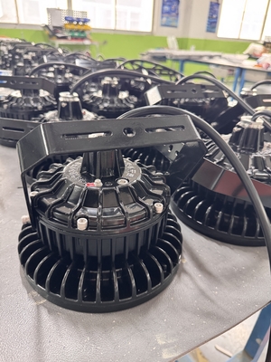Certyfikat ATEX IECEx IP66 Światło wysokiego wylotu LED o odporności na wybuch 160lm/W
