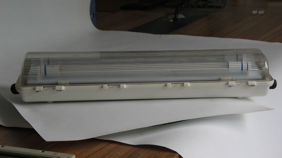 ATEX GRP Material Explosion Proof LED Tube Light IP66 Fluorescent Linear Light z funkcją awaryjną