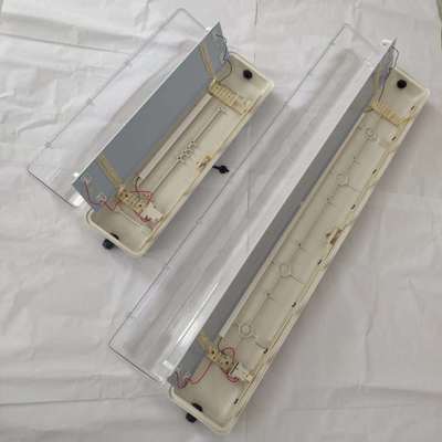 Wytrzymała lampa liniowa LED 0,6 m/1,2 m ATEX/IECEx/CNEX, przeciwwybuchowa, przemysłowa, stopień ochrony IP66, oświetlenie do stref zagrożonych wybuchem, dla zakładów naftowych i gazowych, chemicznych, górniczych, obiektów morskich. Energooszczędna konstrukcja redukuje