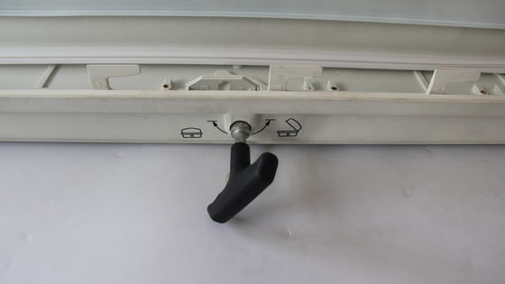 Wytrzymała lampa liniowa LED 0,6 m/1,2 m ATEX/IECEx/CNEX, przeciwwybuchowa, przemysłowa, stopień ochrony IP66, oświetlenie do stref zagrożonych wybuchem, dla zakładów naftowych i gazowych, chemicznych, górniczych, obiektów morskich. Energooszczędna konstrukcja redukuje