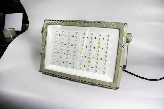 Wybuchoodporna lampa LED drogowa 250W | Certyfikat ATEX CNEX dla strefy 1 i 2 zagrożonych wybuchem
