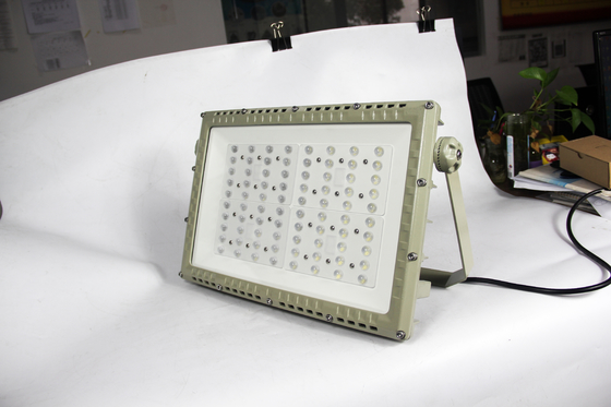 250W ATEX przeciwwybuchowa lampa uliczna LED | Długa żywotność Oświetlenie z certyfikatem IECEx dla branż niebezpiecznych
