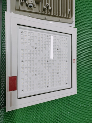Zewnętrzne światełka LED 18 * 18 cali kształt kwadratowy 100-250w stacji benzynowej