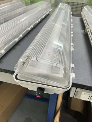 IP66 Atex LED Proof Explosion Linear Double Tube 2*18W 2*36W LED/Lampa fluorescencyjna dla przemysłu naftowego i gazowego Strefa 1 Strefa 2