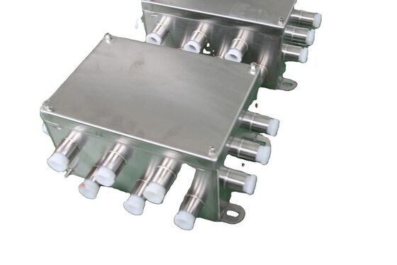 Zastosowalne wybuchoodporne oświetlenie LED 100 W napięcie konfigurowalne oświetlenie bezpieczeństwa przemysłowego dla obszarów niebezpiecznych